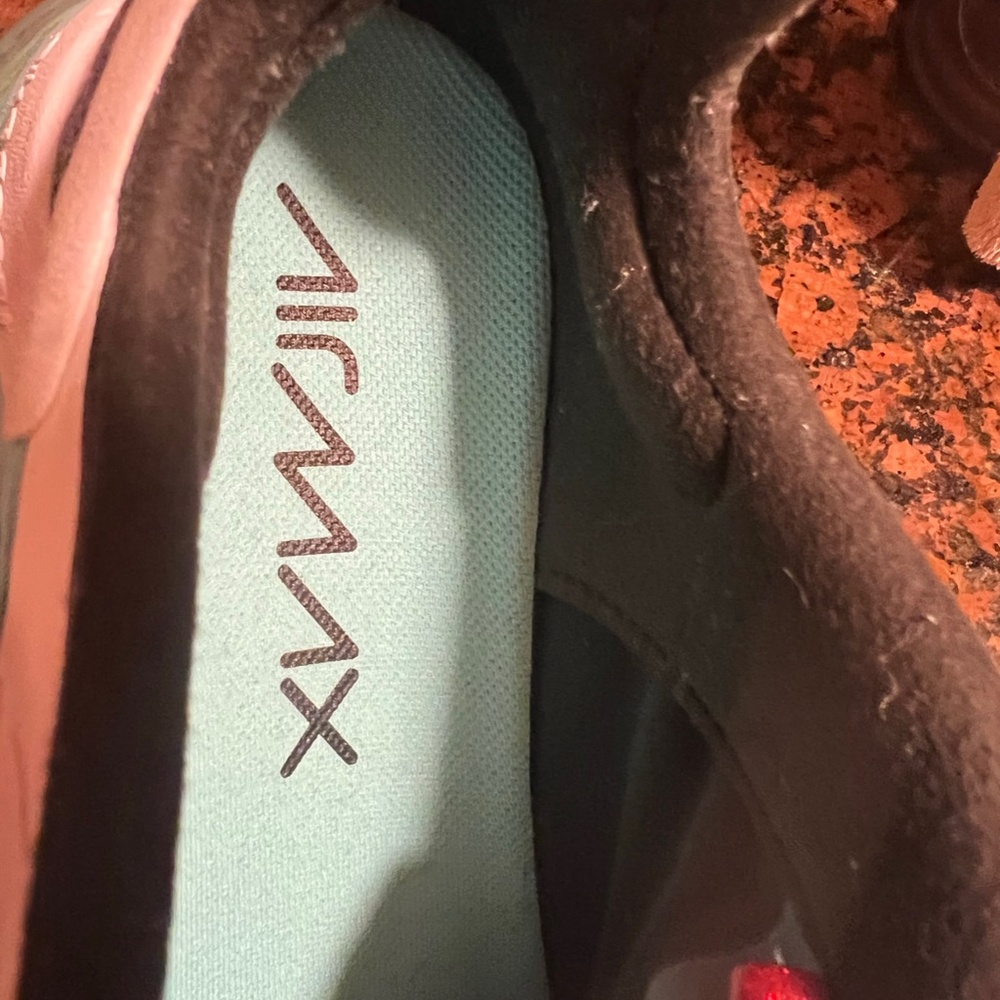 Nike, AIR270 size 9.5 - Picture 4 of 8